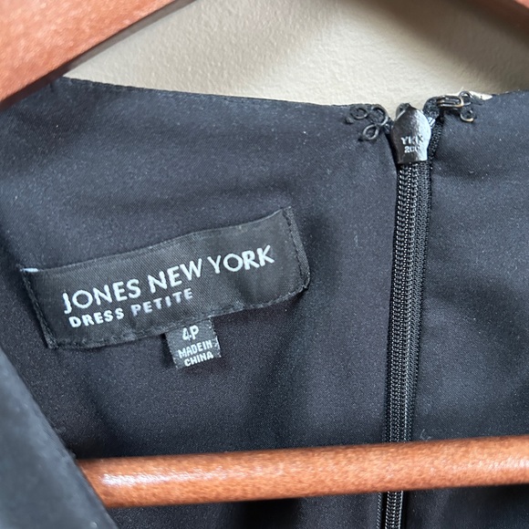 Jones New York Silk Top Dress (Sz 4 Petite) - Picture 3 of 5
